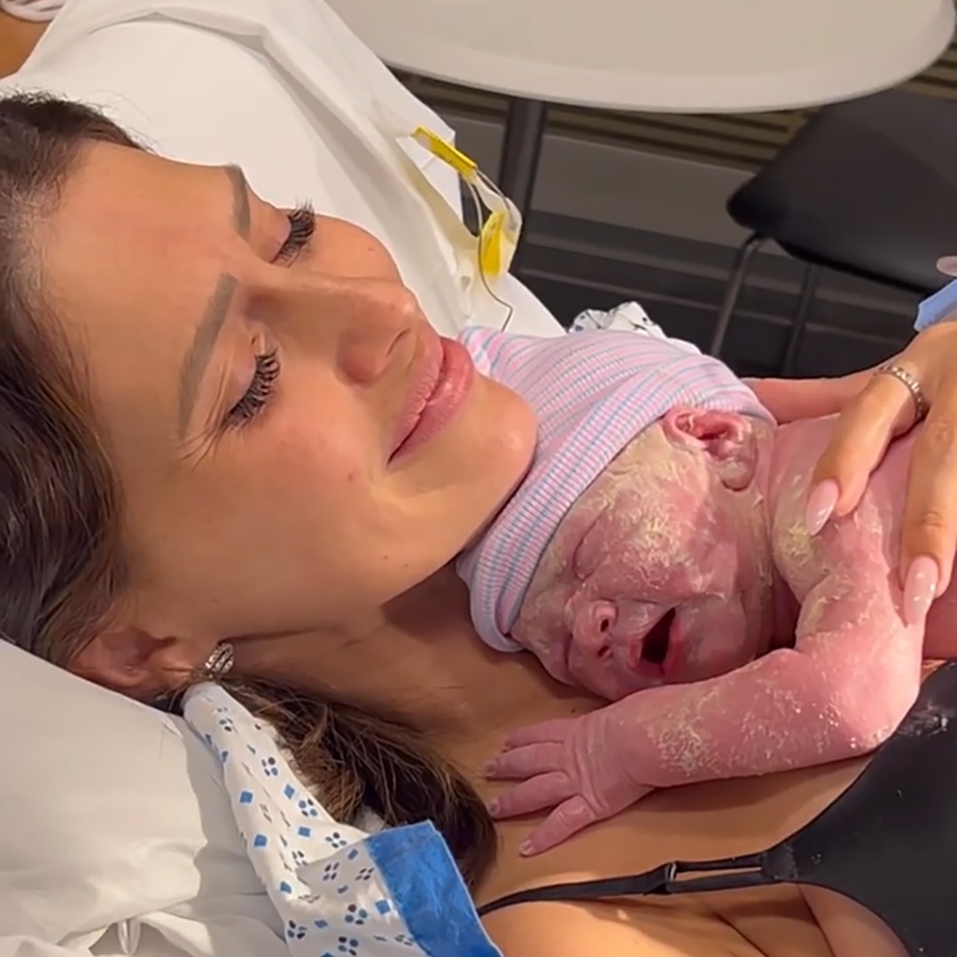 Hilaria Baldwin Provides Beginning, Welcomes Child No. 7 With Alec Baldwin Hilaria Baldwin Provides Beginning, Welcomes Child No. 7 With Alec Baldwin